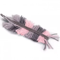 Перо "PINKA" шерстяное для кошек 20х9х1см (арт.-440686)